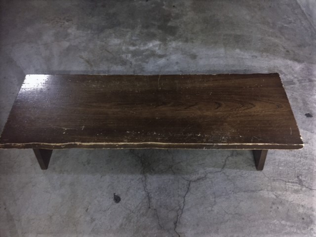 カリモク　ローテーブル　木工修理