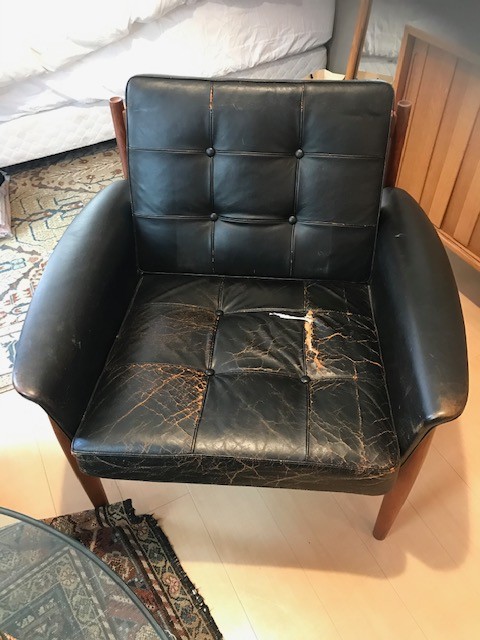 修理事例 北欧家具 椅子とソファーの張替え修理 ファニチャー リペア テーブル